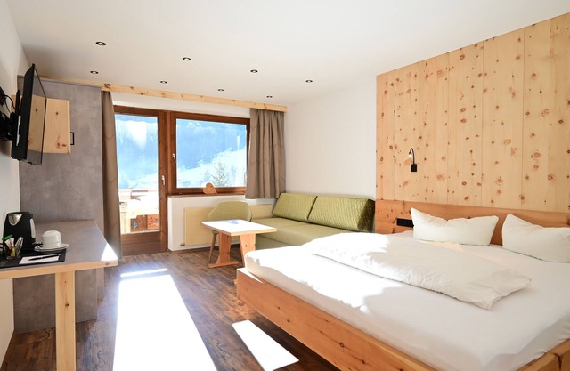 Multi-bed room for 3 guests with 26m² in Biberwier (183571)