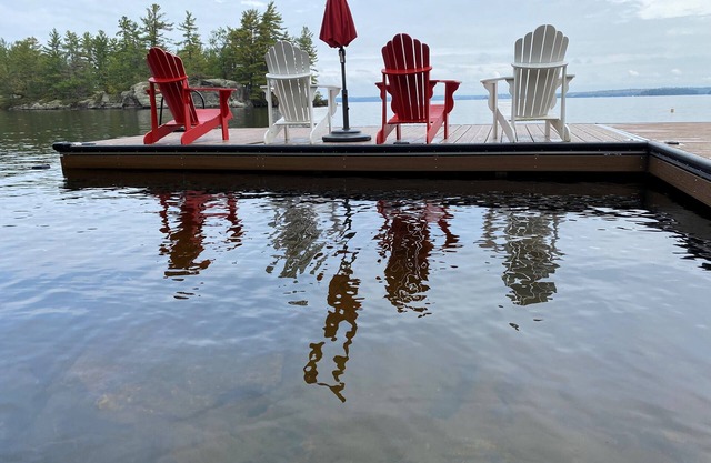 Muskoka lakefront cottage for families, on the "Big Three"!!!