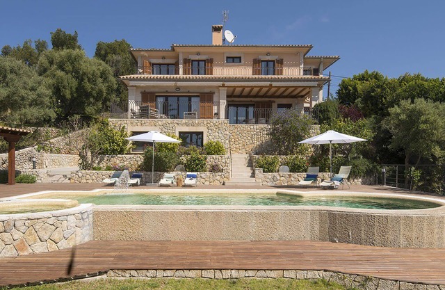 Villa en Palma De Mallorca con 6 habitaciones, capacidad 12