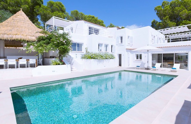 Villa en San Jose De La Atalaya con 8 habitaciones, capacidad 16