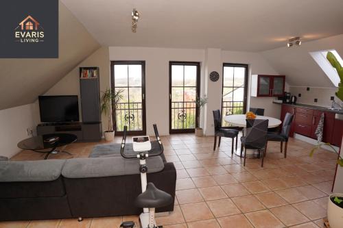 Nähe Köln, viel Platz, viel Ausstattung - EVARIS Hilda