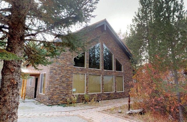 NORTH BIG SPRINGS⭐️25 MINUTOS AL OESTE YELLOWSTONE TV SATELITE BBQ GRILL 4BR + LOFT 3BA