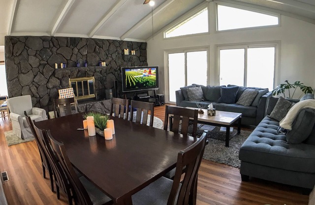 N. Richland Ejecutivo / Corporativo / Familia -Deck-PingPong-2Bikes-Sleeps6-14-Kingsuite