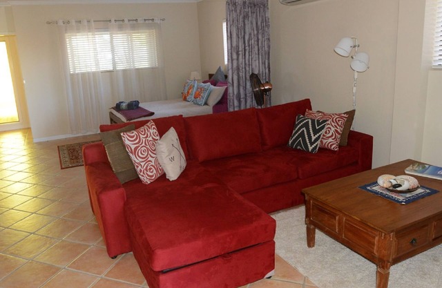 Nautilus 2BR: vida en la isla a solo minutos de la playa