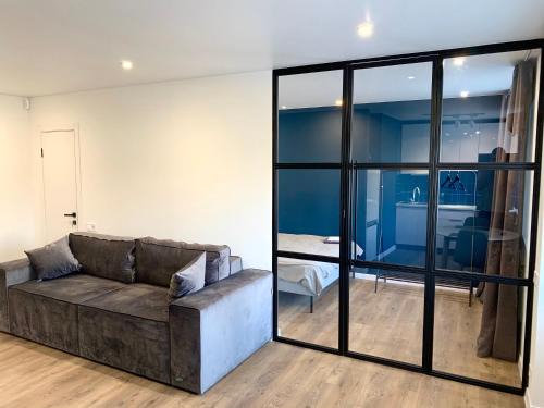 Navy city center apartment двокімнатні апартаменти в центрі міста