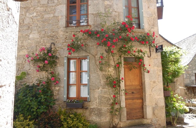 Aveyron Gite cerca de Conques y Entraygues / truyère en el GR-65.