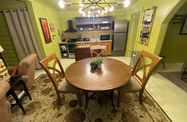 Nested - Studio B Blue Cactus Cottages Ellijay Ga Close to wineries