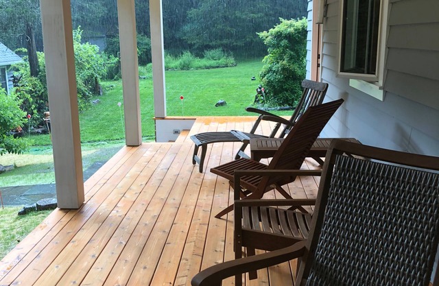 Hip Hudson Valley Homestead ubicado en un paisaje exuberante