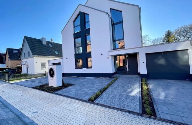 NEU Luxuswohnung in Waldrandlage Nähe Köln Messe!