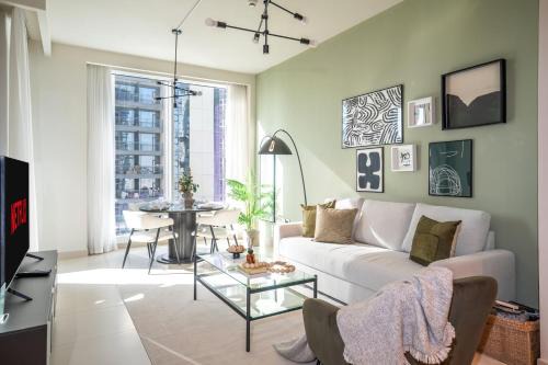 New 1BR in Creek Island with Balcony, Pool & Gym