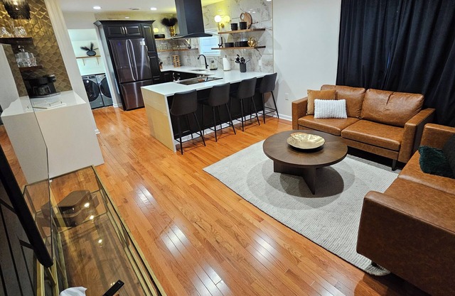 New! 2BD-Home with FAST Wi-Fi & FREE Parking!