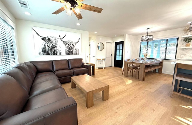 NEW 4bd/3ba Luxury Farmhouse + Steam Shower!