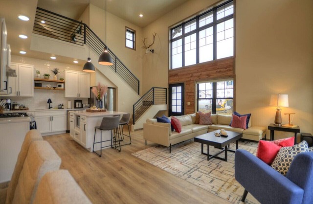 Yellowstone Yonder Red Lodge