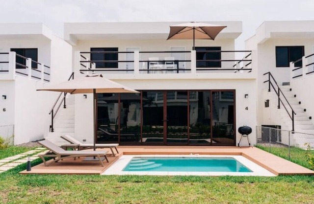 NEW Bayfront Villa in Costa del Sol