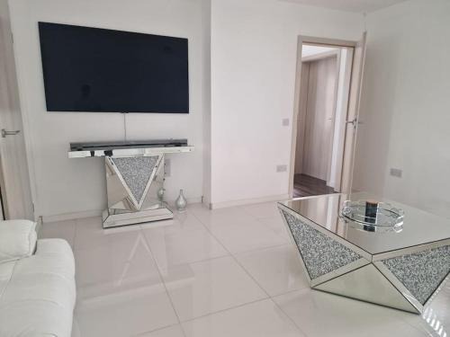 New build modern high spec house