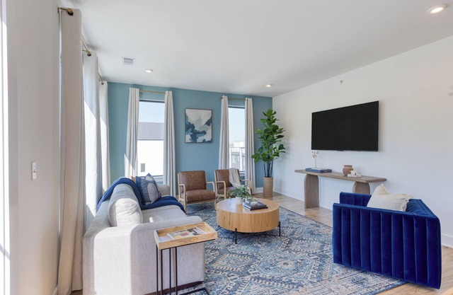 New Build Near Midtown, Germantown & Downtown Nashville Dining | Heights #305