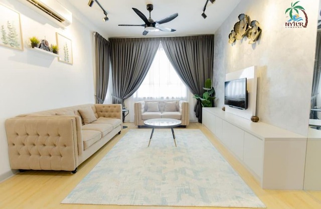 New Drawbridge Condo With Seaview and Pool