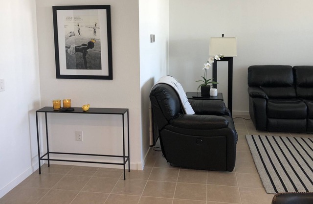 New home. Everything you need to make your AZ stay awesome.