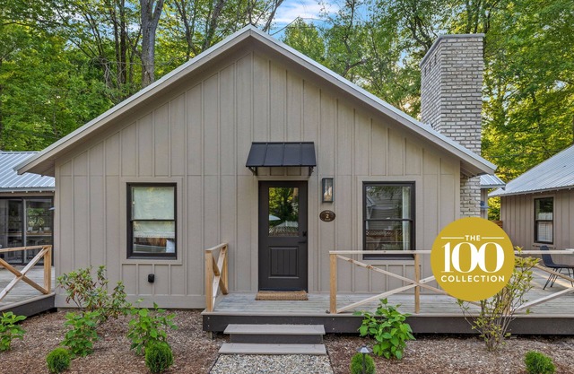 NEW! Juniper Presents: The Sage - A 2 Bed/2 Bath Townie Cottage, Walk to Beach