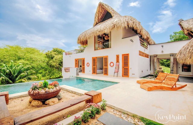 Nuevo KeyPöint: Luxury Palomino Beach Höuse!