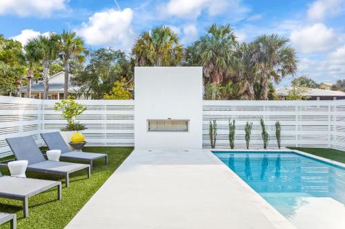 NEW Listing! 4 BR/3.5 BA, SLEEPS 10, HEATED SALT WATER POOL