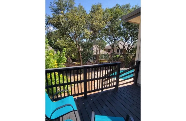 NEW LISTING Midtown home w pool, relax & have fun