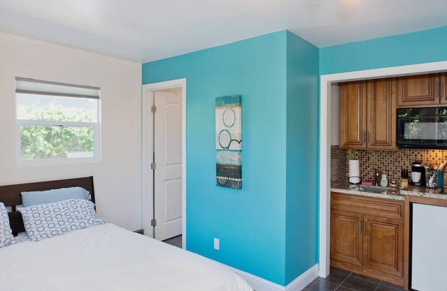 ★ ☆ NUEVA LISTA Estudio privado de leyes por Lake Chabot (40 minutos a SF)