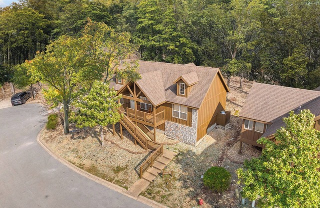 New Listing, Stand alone Cabin, Stonebridge