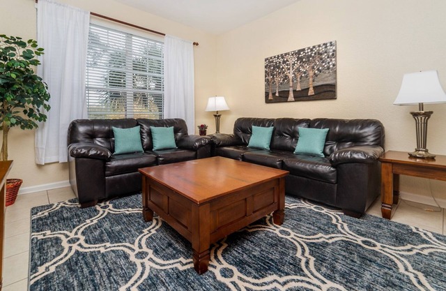 New Listing! Windsor Hills Resort, 3mi to Disney & 12mi to Universal - GRH438947