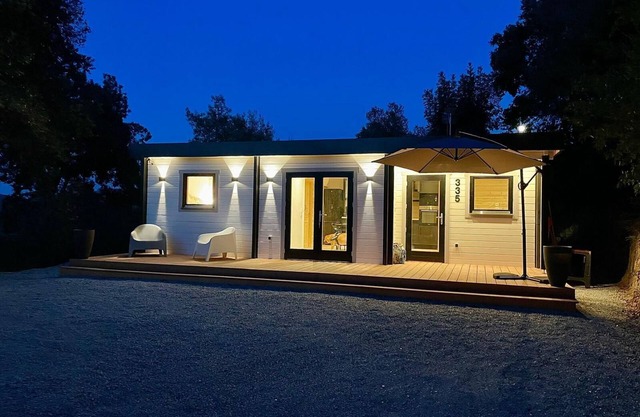 New lodge near the Gulf of St Tropez