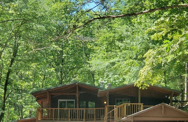 Impresionante belleza de 7 habitaciones en el lago Ouachita, Bosque Nacional Ouachita