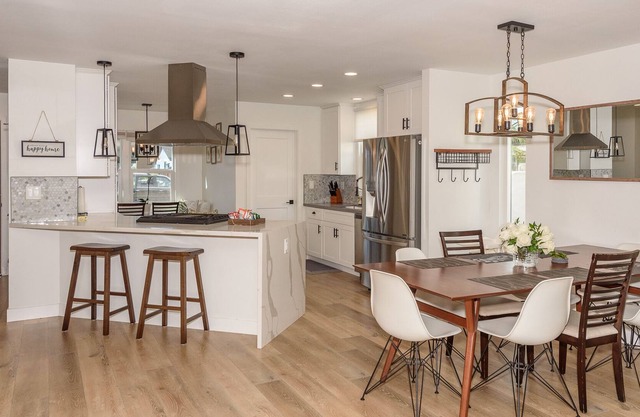 New - Mesa Canyon Retreat with Views