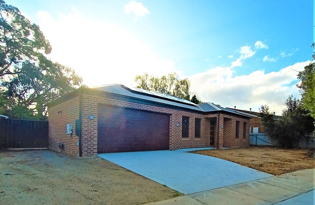 New, Modern Property built in 2021 * Close to Town