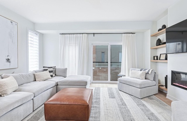 New, Modern, Relaxing home in Collingwood. 3 bedroom, Sleeps 6.