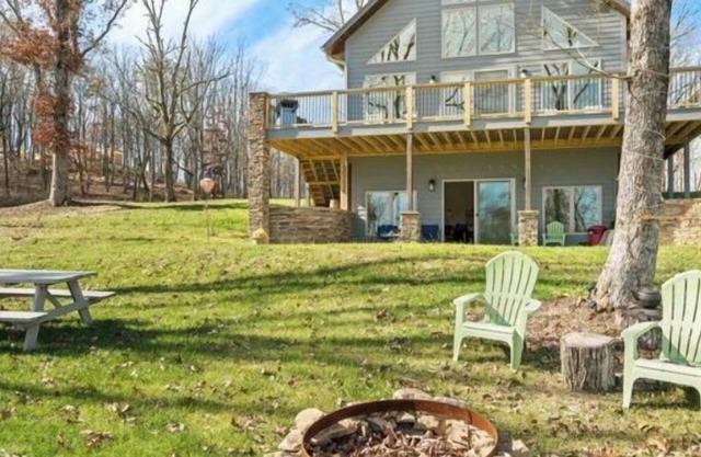 New Mountain Retreat w/outdoor activities including rock climbing and hiking