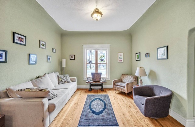 NEW! Stylish 2-Story Home - Perfect Denver Location