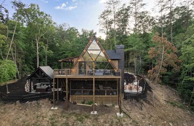 NEW The Henderson- Pickleball Court in Blue Ridge