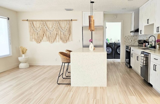 NEW - Tranquil Bliss Near Beach, Modern 3BR Retreat