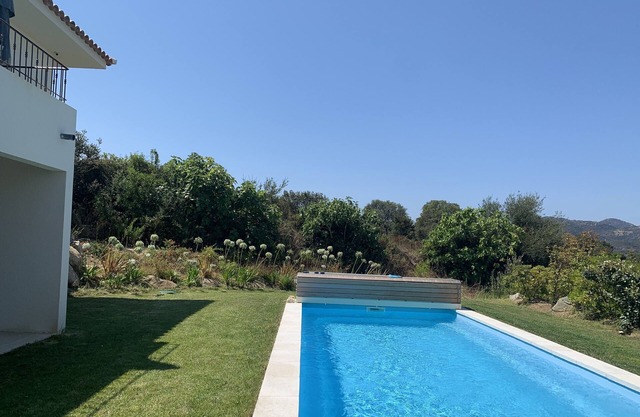 Nueva villa 4 + 1 habitación 5 baño piscina climatizada wifi