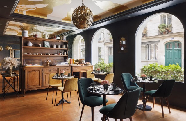 NEWHOTEL REPUBLIQUE (ex Albert's Hotel)