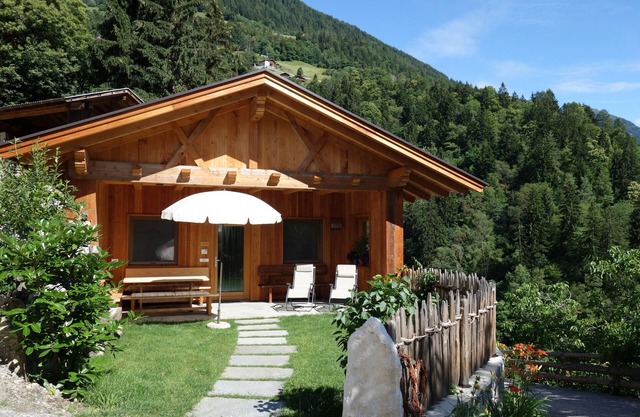 Nueva enseñó Hofchalet en una zona tranquila