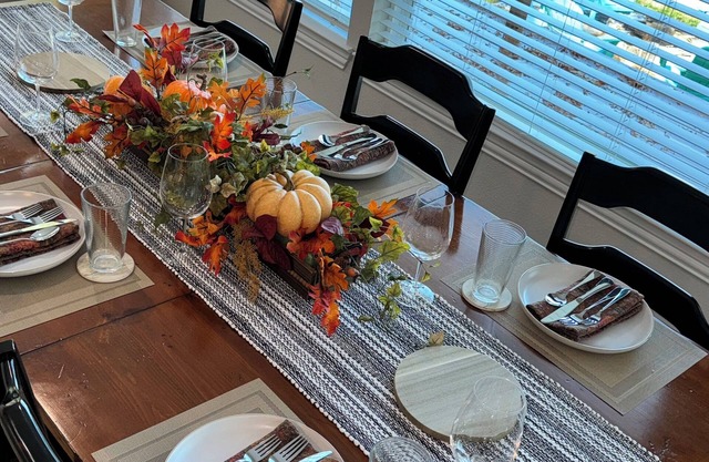 NEWLY refreshed! Beautiful 4-bedroom home on Cedar Creek Lake, Mabank sleeps 17