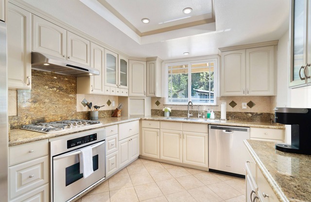 Newly Remodeled Comfortable Home in Walnut 4br/3ba