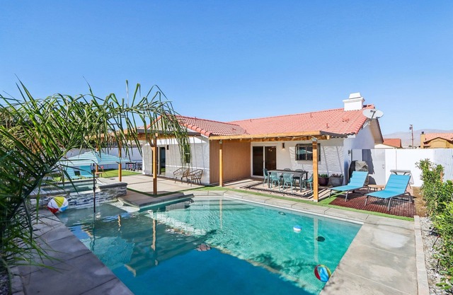 Newly Remodeled Pool Paradise