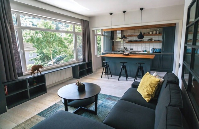 Luxury Modern Oasis Villa w/ Private Garden! #25