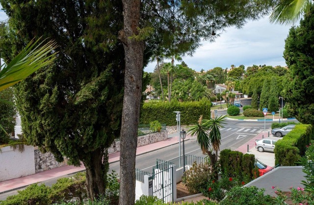 ✰ Newly Renovated 3 BDRM apt next to Puerto Banús!