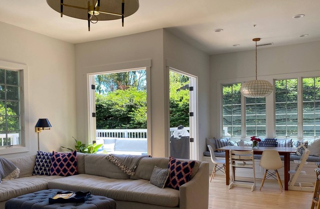 Newly renovated, indoor/outdoor living Tiburon home perfect for families !