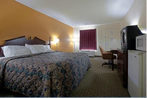 Newnan Lodge