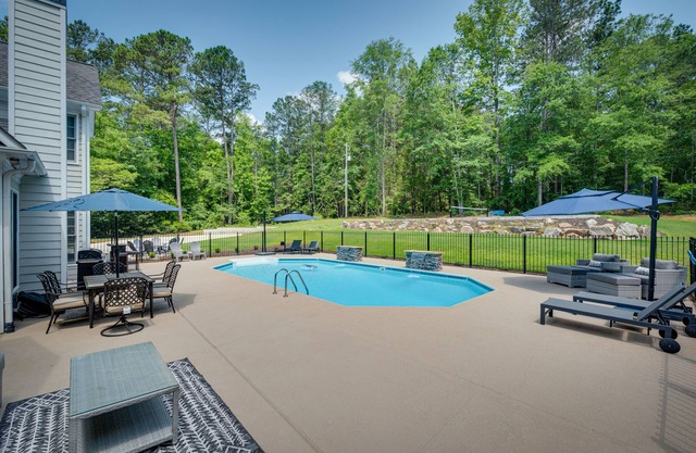 Newnan Vacation Rental w/ Pool & Pickleball Court!