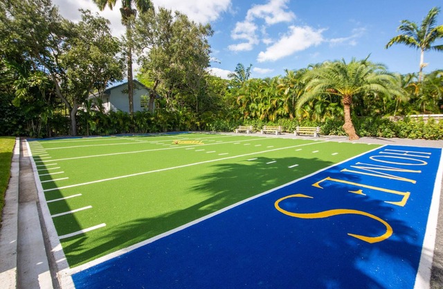 NFL Field Villa | Terrace w/Fire Pit+Games+Grill